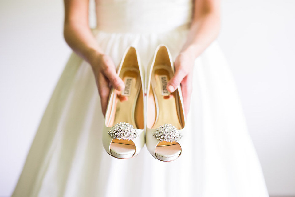 Bridal Shoes
Bridal Portraits
Spring Wedding
Pastel Wedding
Black Tie Wedding
Canvas Weddings
Hudson Valley Weddings
Hudson Valley Wedding Planner