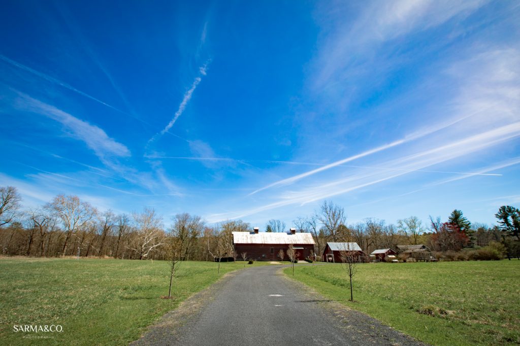 Crested Hen Farm Hudson Valley Wedding Venue Barn Wedding Canvas Weddings Hudson Valley Wedding Planner
